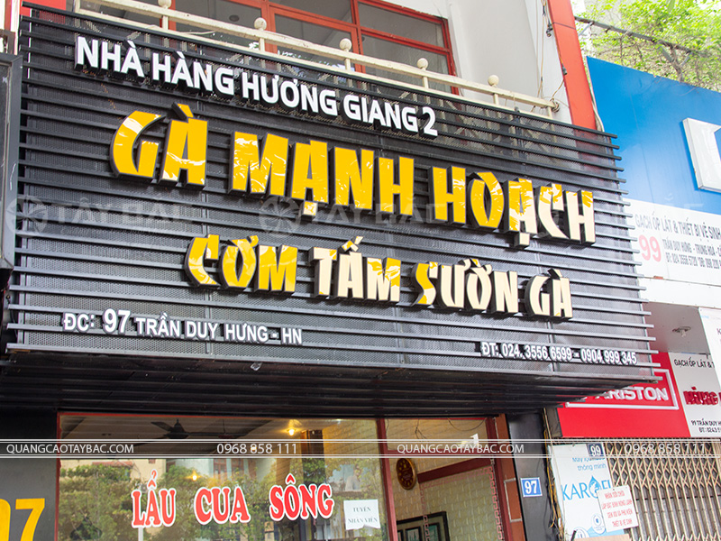 biển quảng cáo gà tươi mạnh hoạch