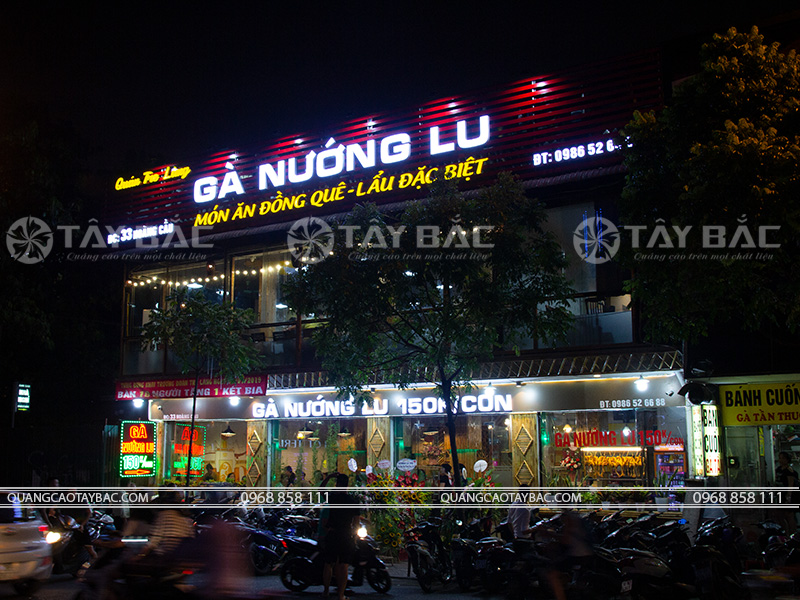 Biển quảng cáo nhà hàng gà nướng lu