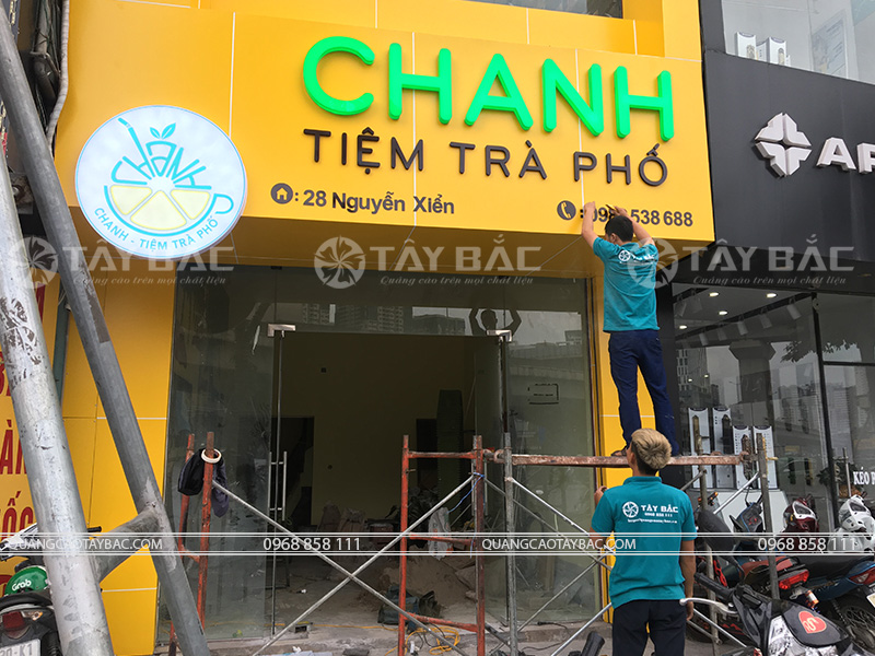 Thi công biển quảng cáo trà chanh phố