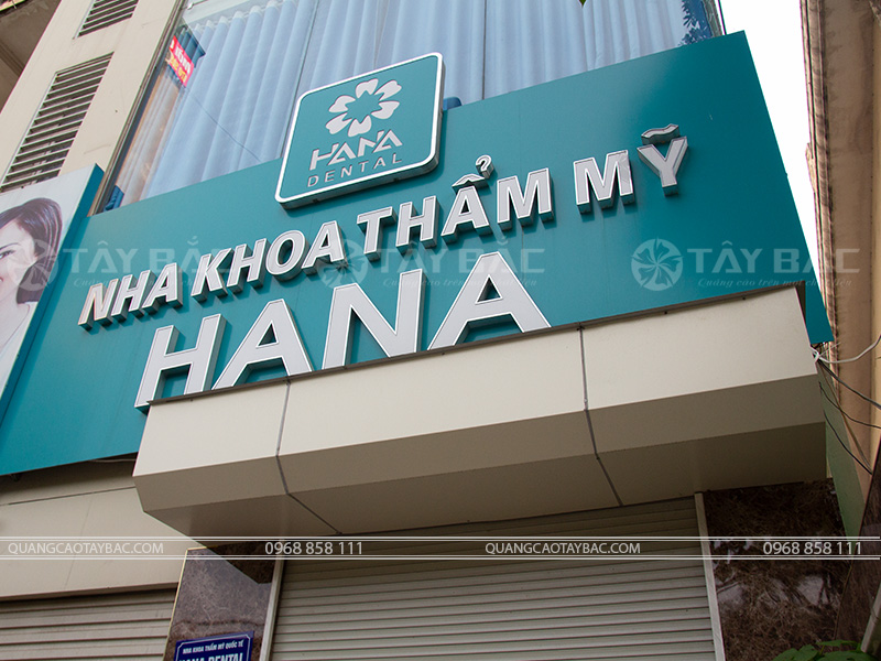 Biển quảng cáo nha khoa Hana