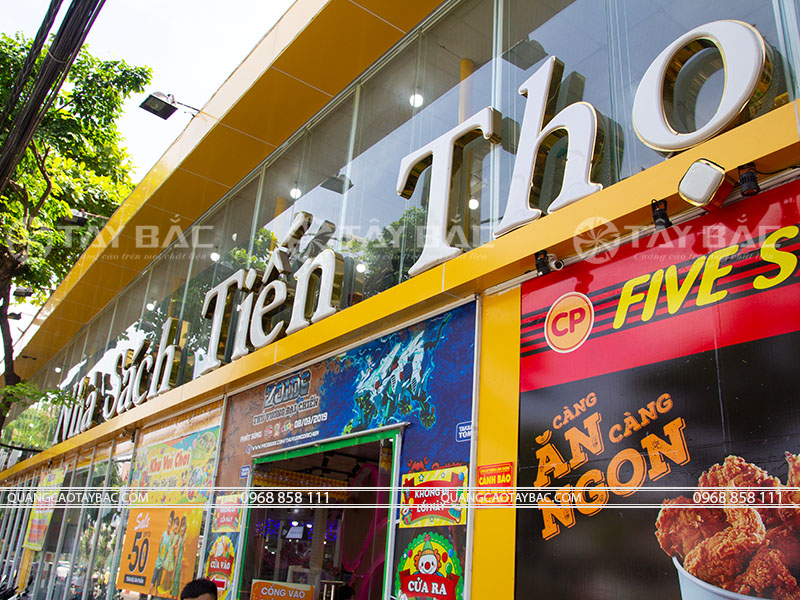 Biển quảng cáo nhà sách Tiến Thọ