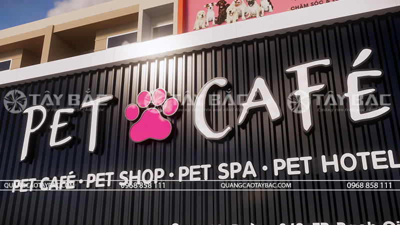 Biển quảng cáo cafe Pet và dịch vụ cho thú cưng.