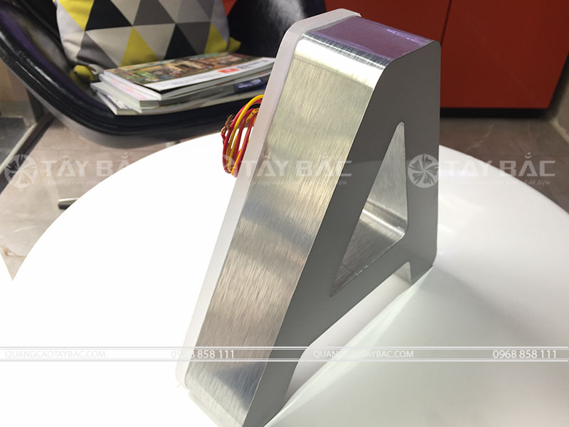 Mẫu chữ quảng cáo NKM-02
