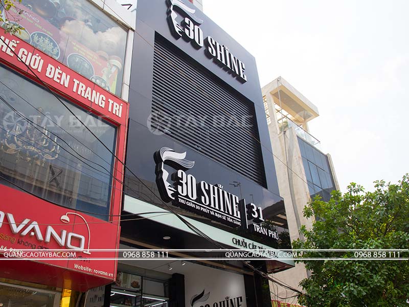 Biển quảng cáo salon tóc 30 shine