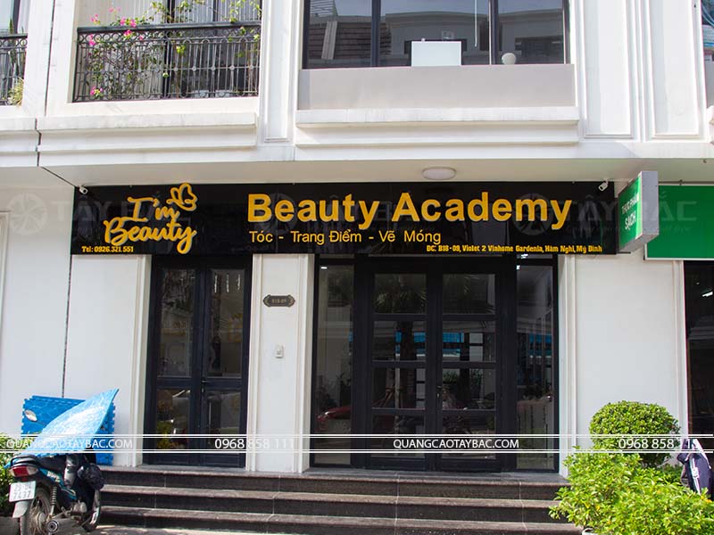 Biển quảng cáo salon tóc nail mi
