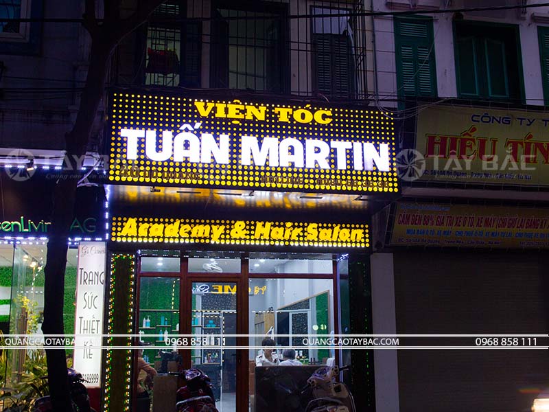 Biển quảng cáo salon tóc Tuấn Marin