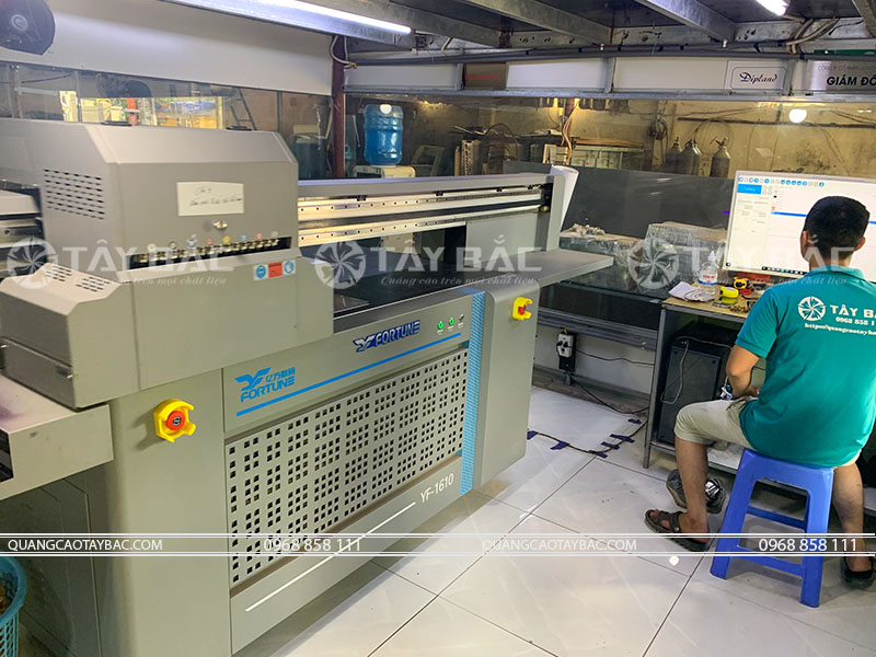 Xưởng gia công quảng cáo Tây Bắc