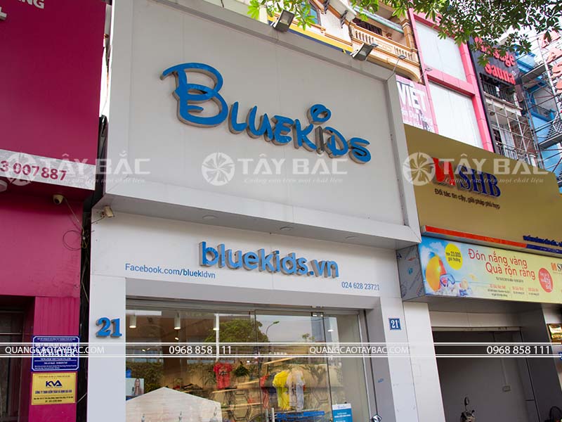 Biển quảng cáo shop quần áo tre em Blue Kids