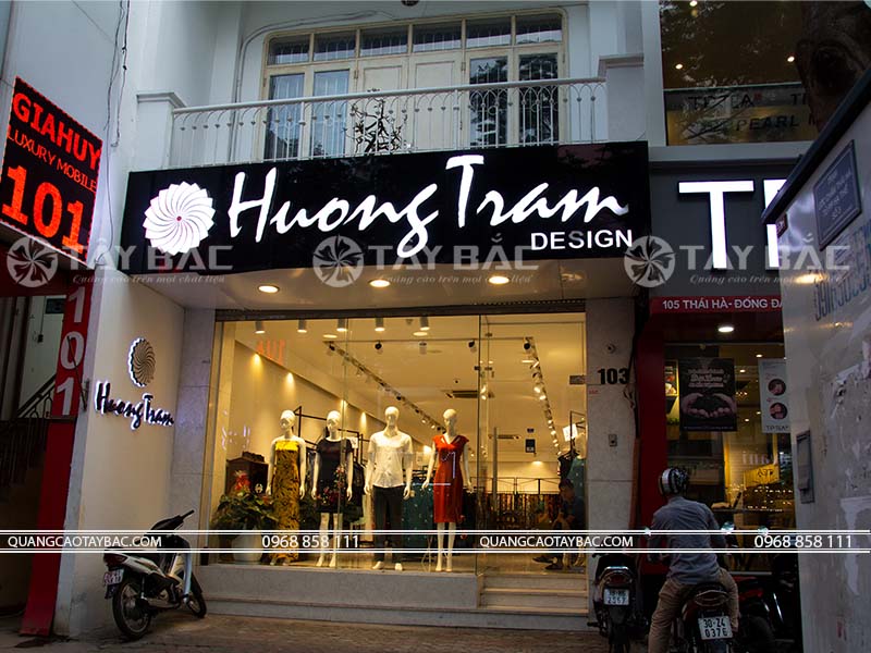 Biển quảng cáo shop thời trang Hường Trần