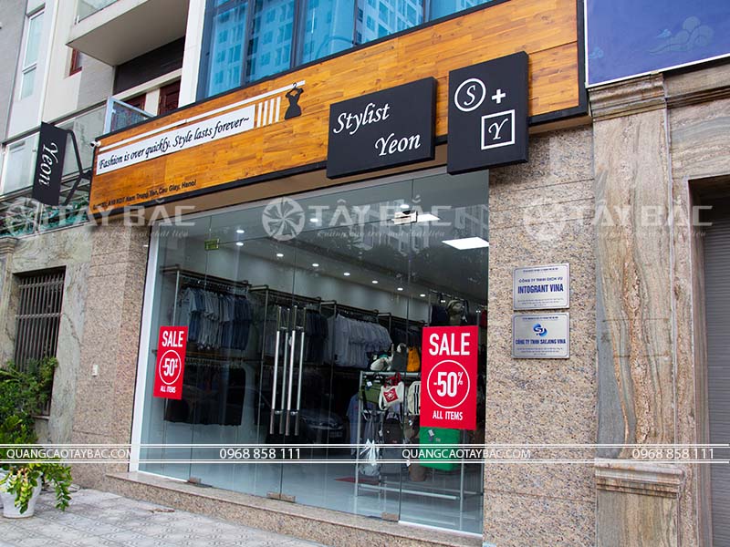 Biển quảng cáo shop quần áo Hàn Quốc