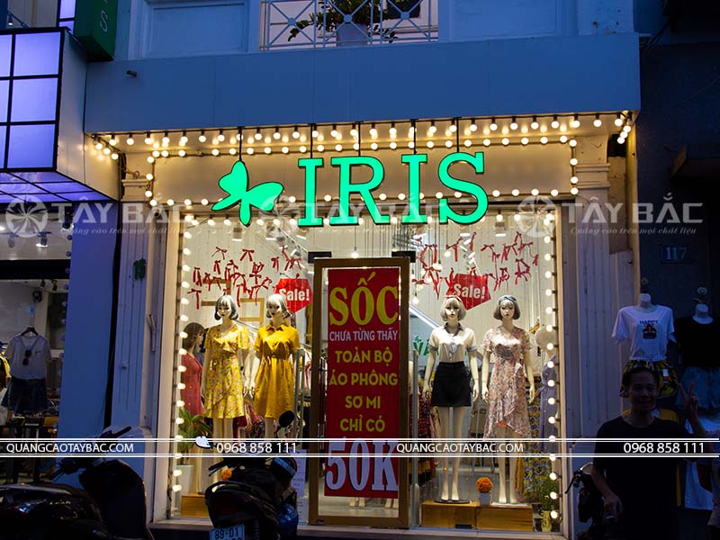 biển hiệu shop thời trang Iris