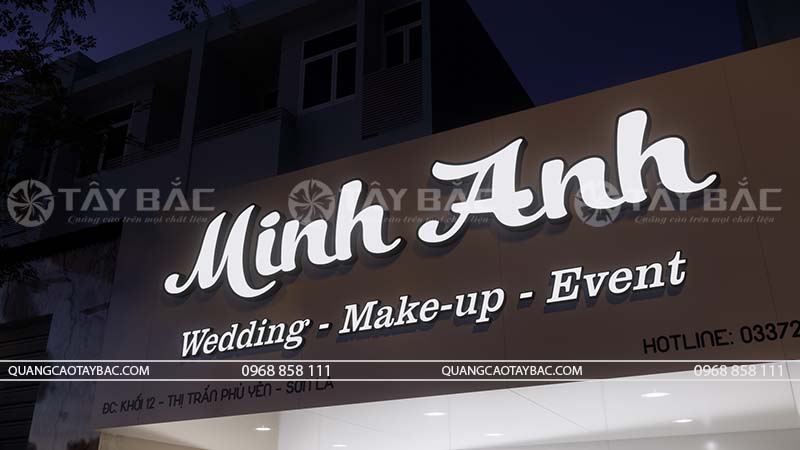 Biển quảng cáo trang điểm Minh Anh