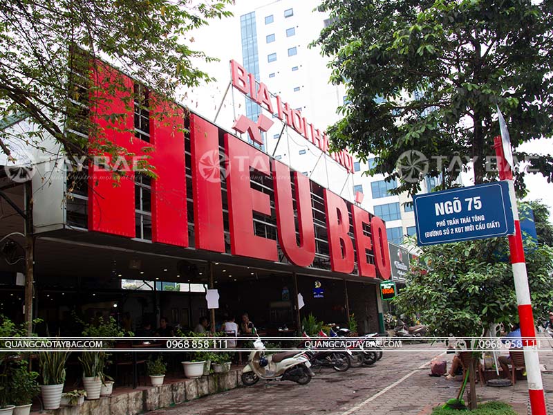 Biển quảng cáo nhà hàng bia Hiếu Béo