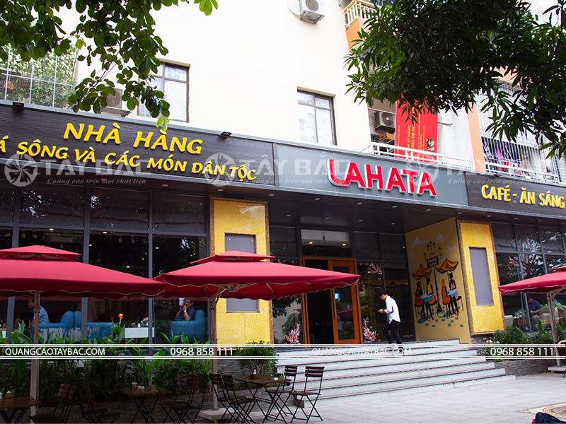 Biển mặt tiền nhà hàng Lahata