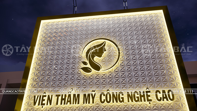 Biển quảng cáo thẫm mỹ viện Mic Sin