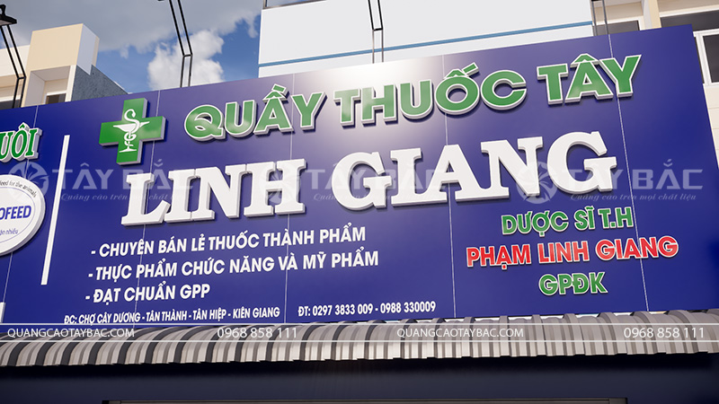 Bảng hiệu nhà thuốc Linh Giang