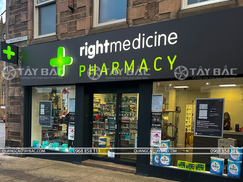 Biển nhà thuốc Right Medicine